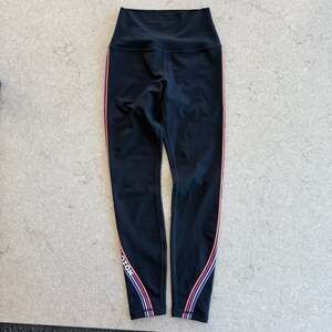 Peloton Retro Rainbow Stripe High Rise Compression Leggings Size XS